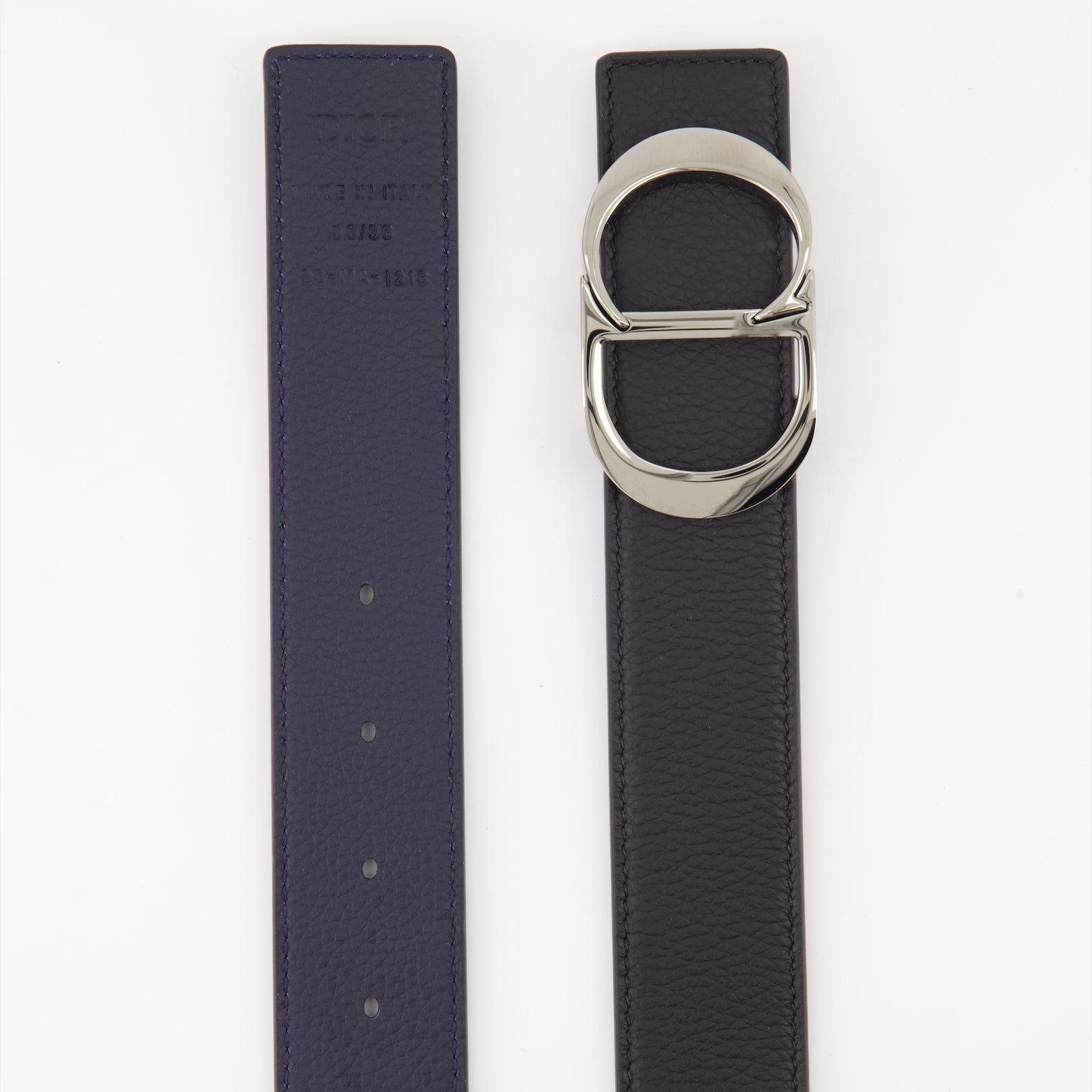 Reversible CD belt