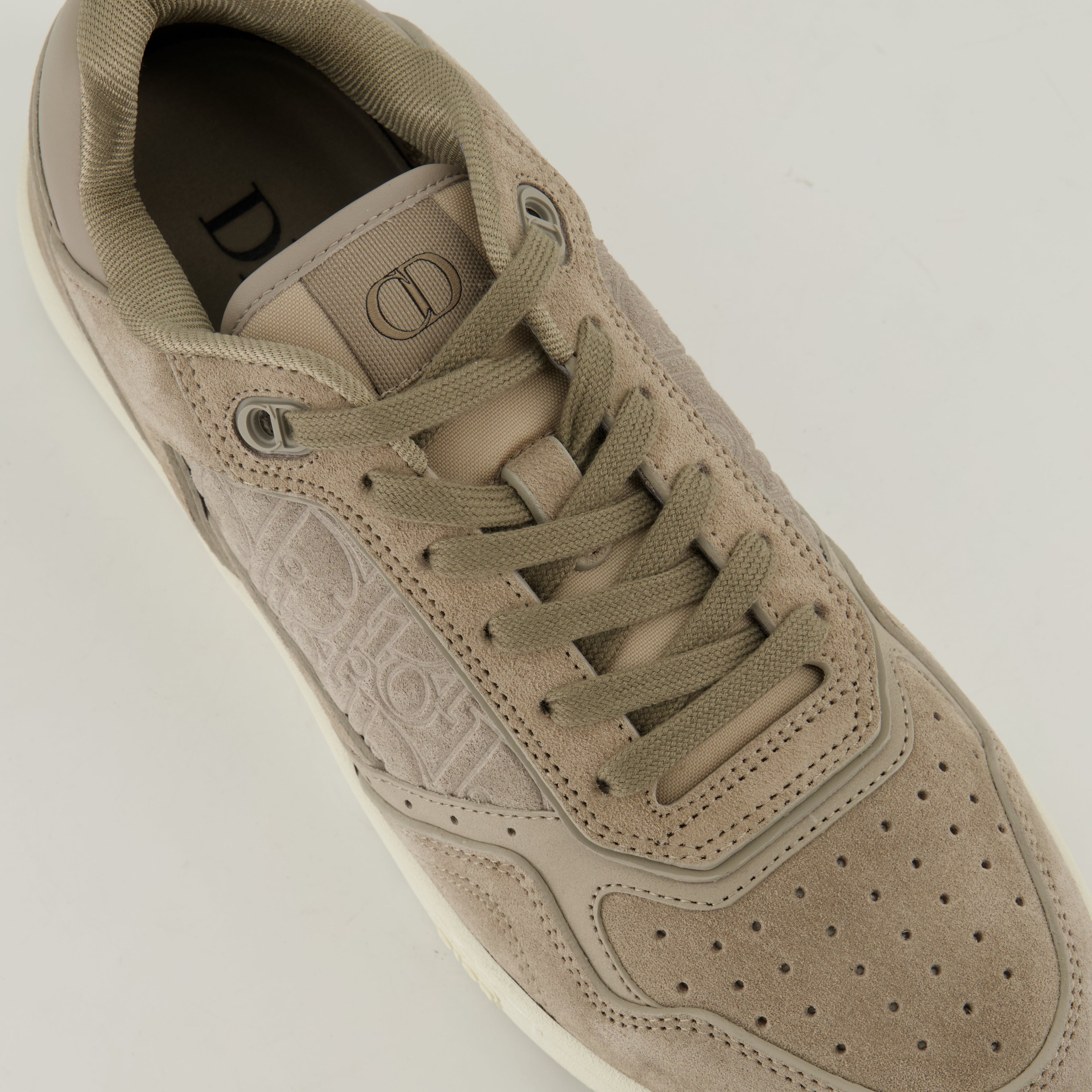 Baskets B27