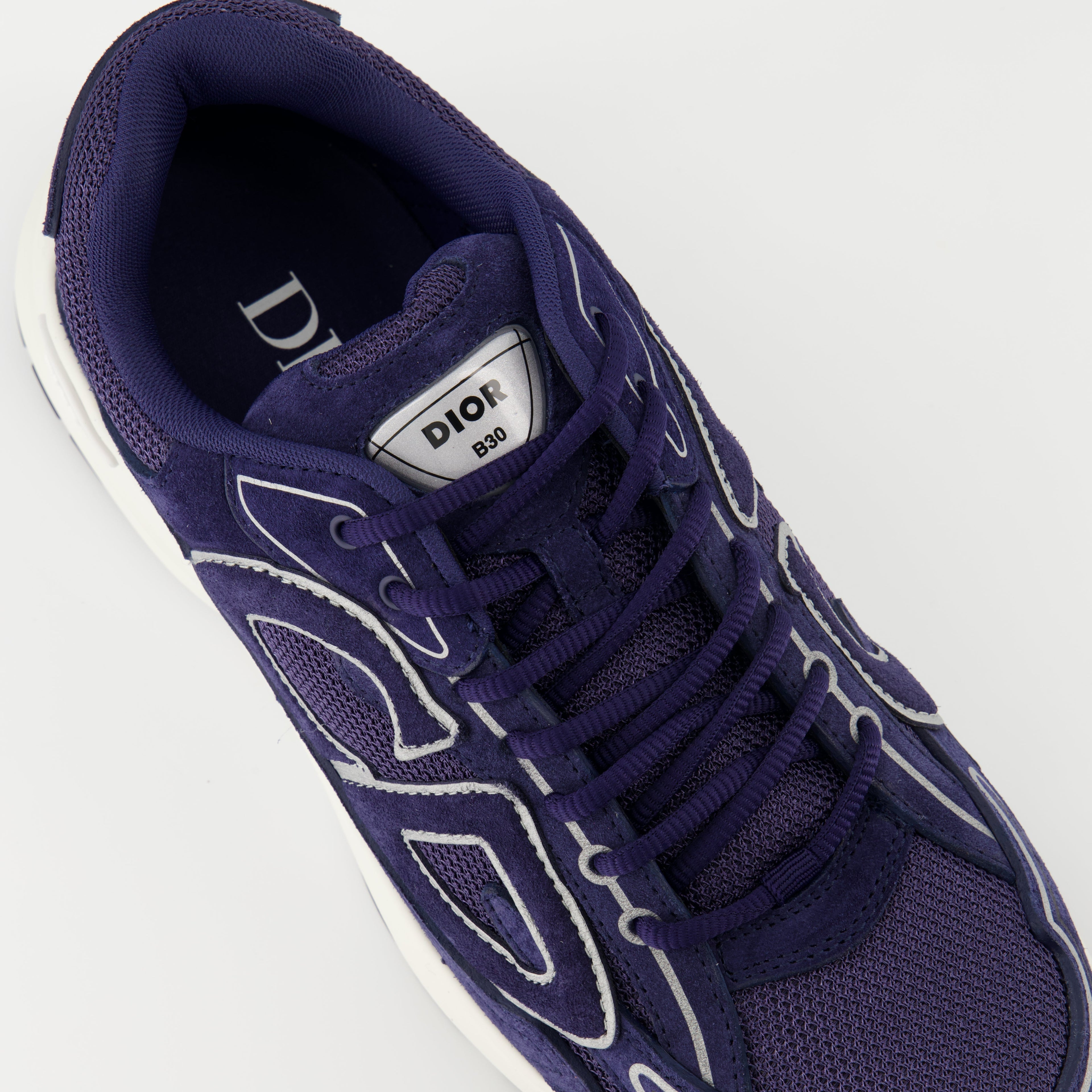 B30 Sneakers