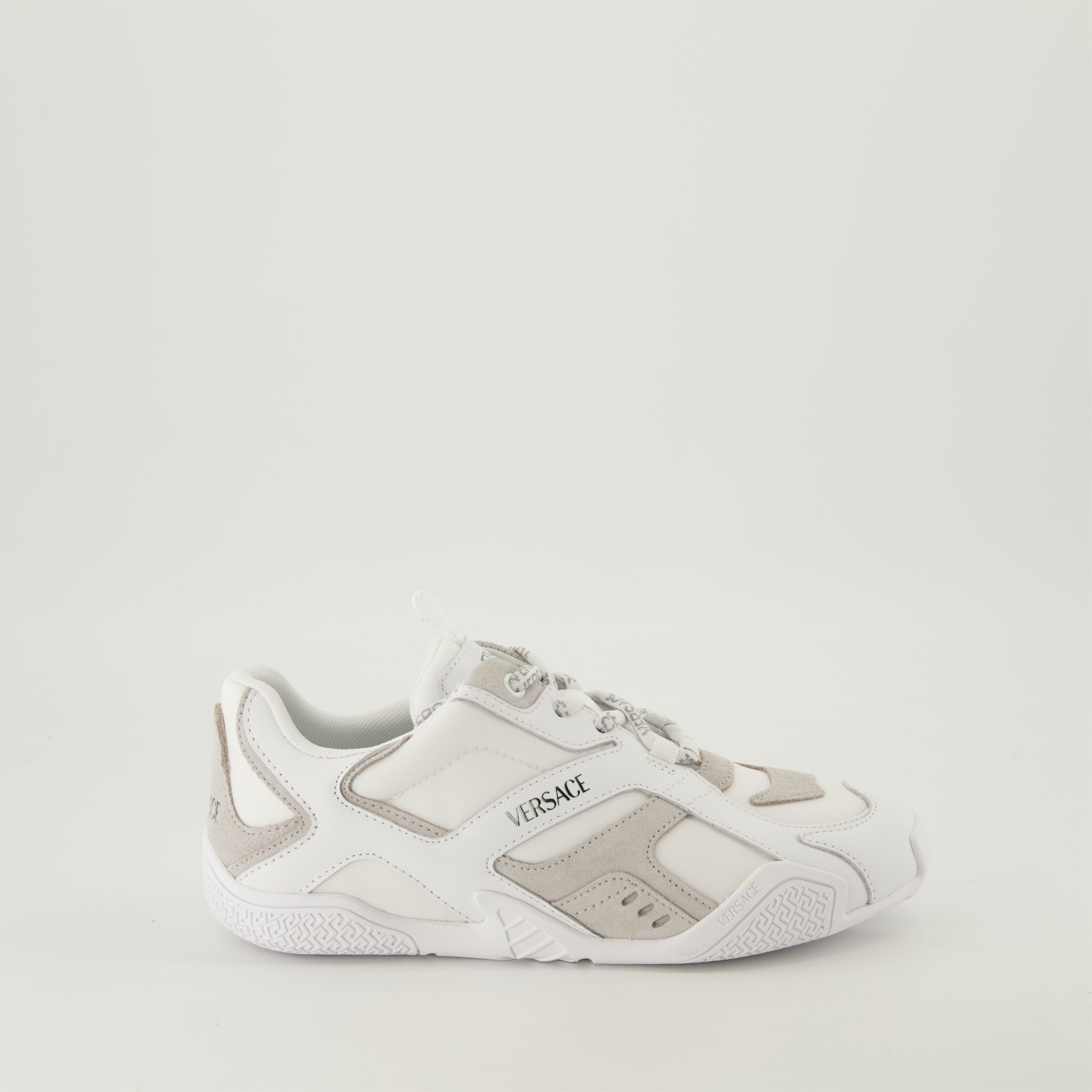 Galaxia Sneakers
