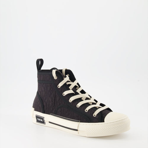 B23 sneakers