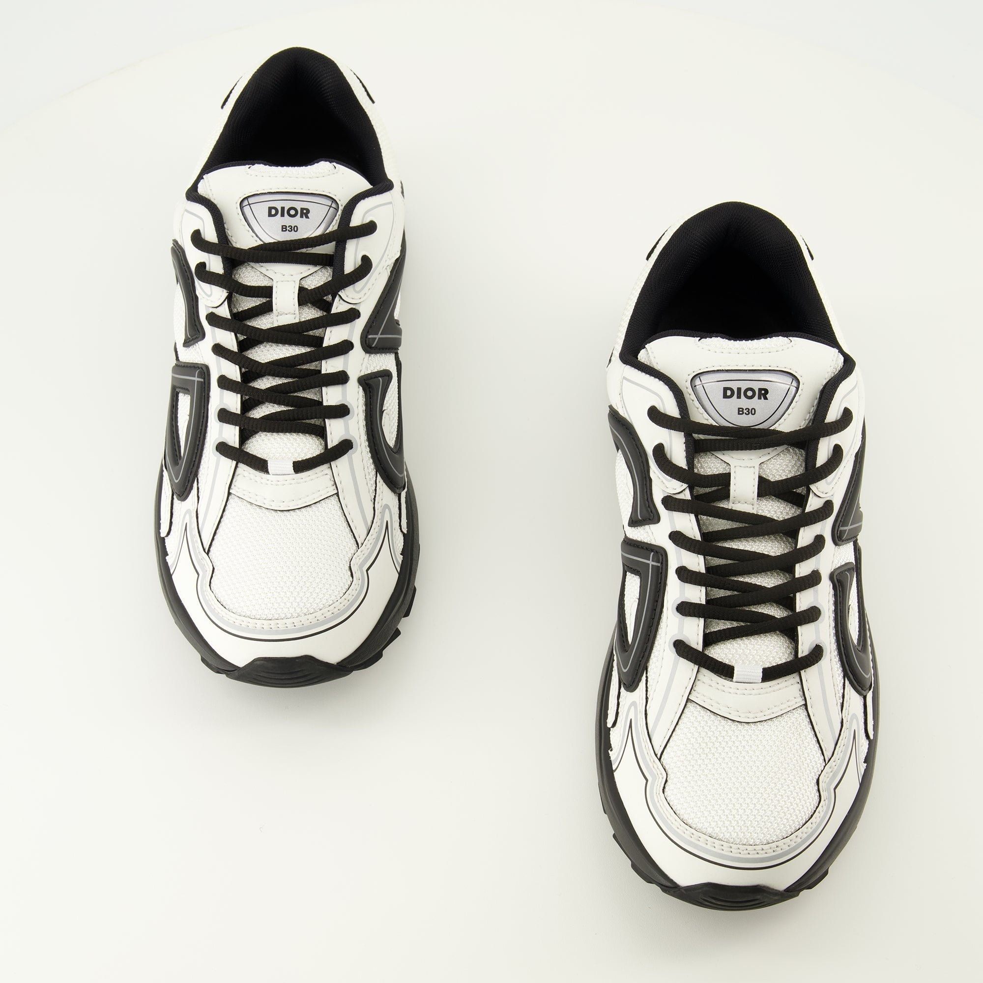 B30 Sneakers