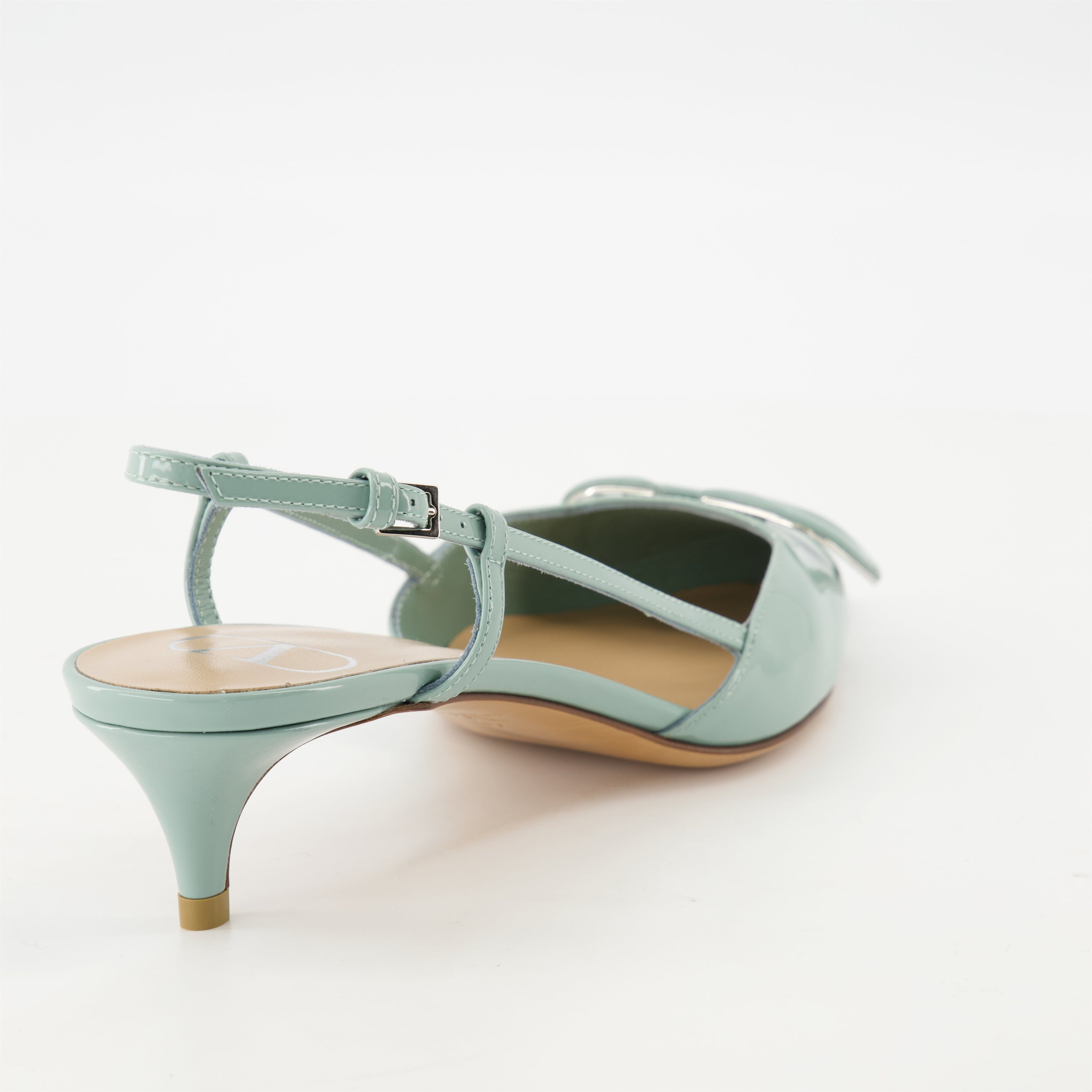 VLogo Pumps
