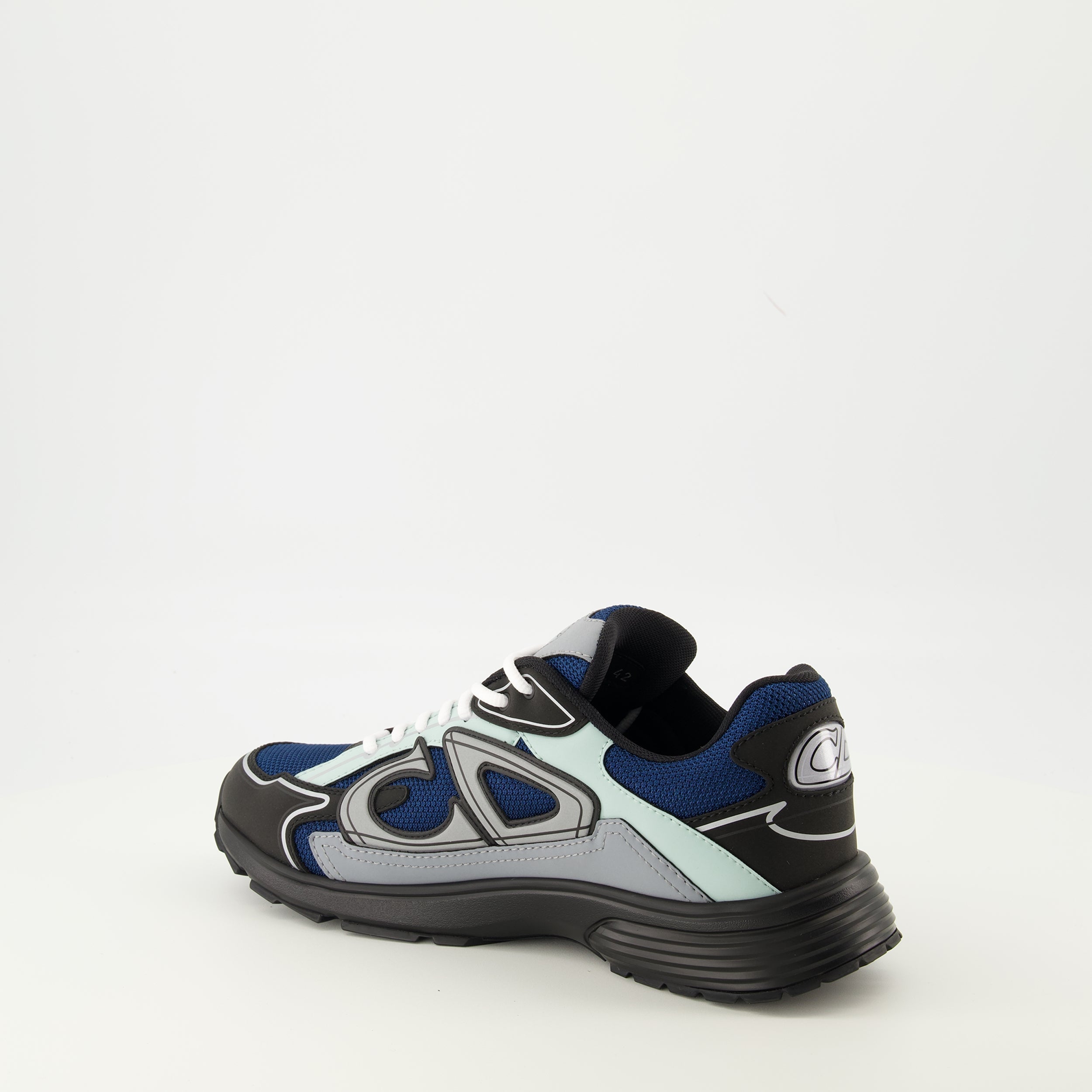 B30 Sneakers