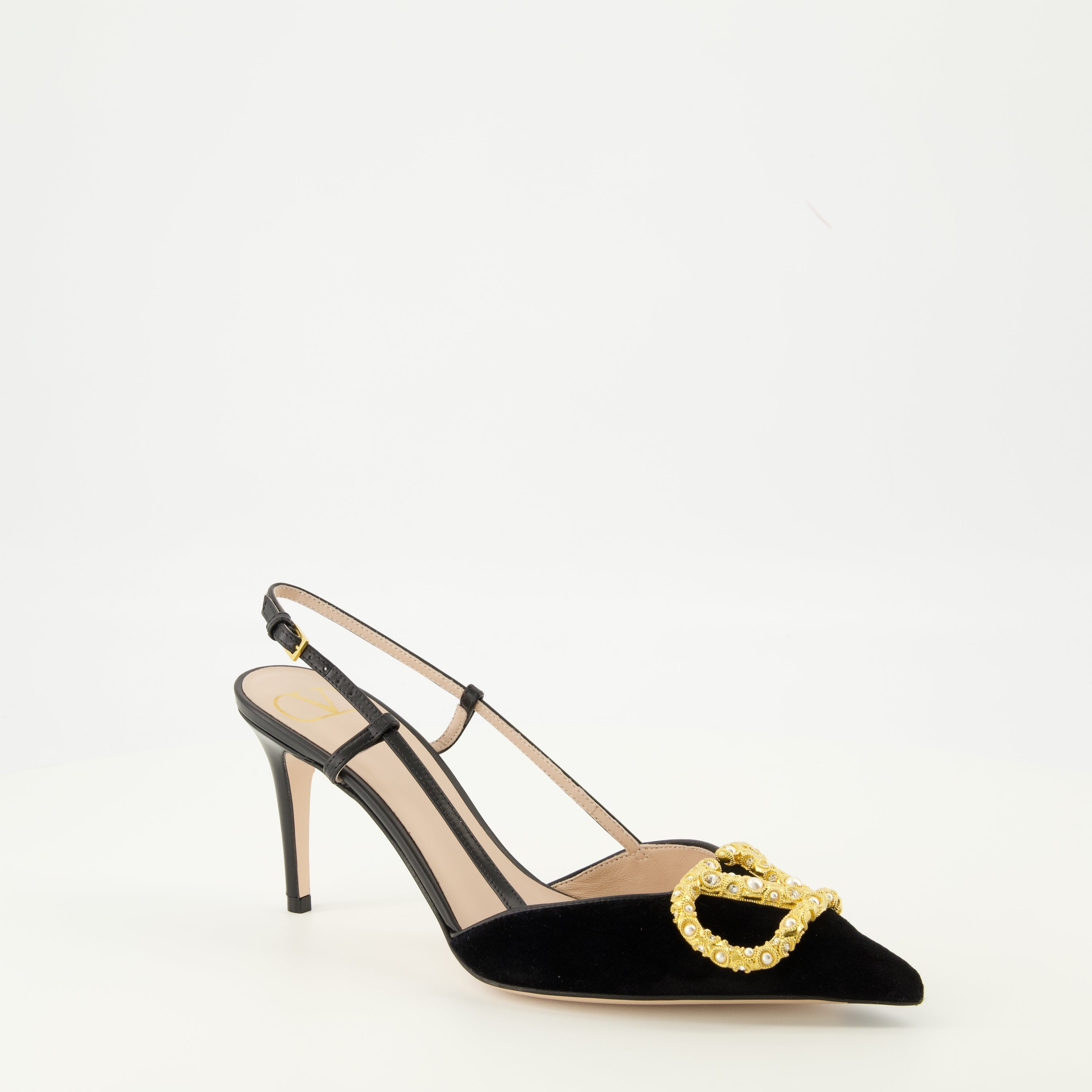 VLogo Pumps