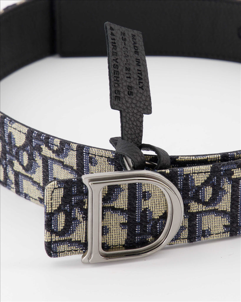 Oblique Belt