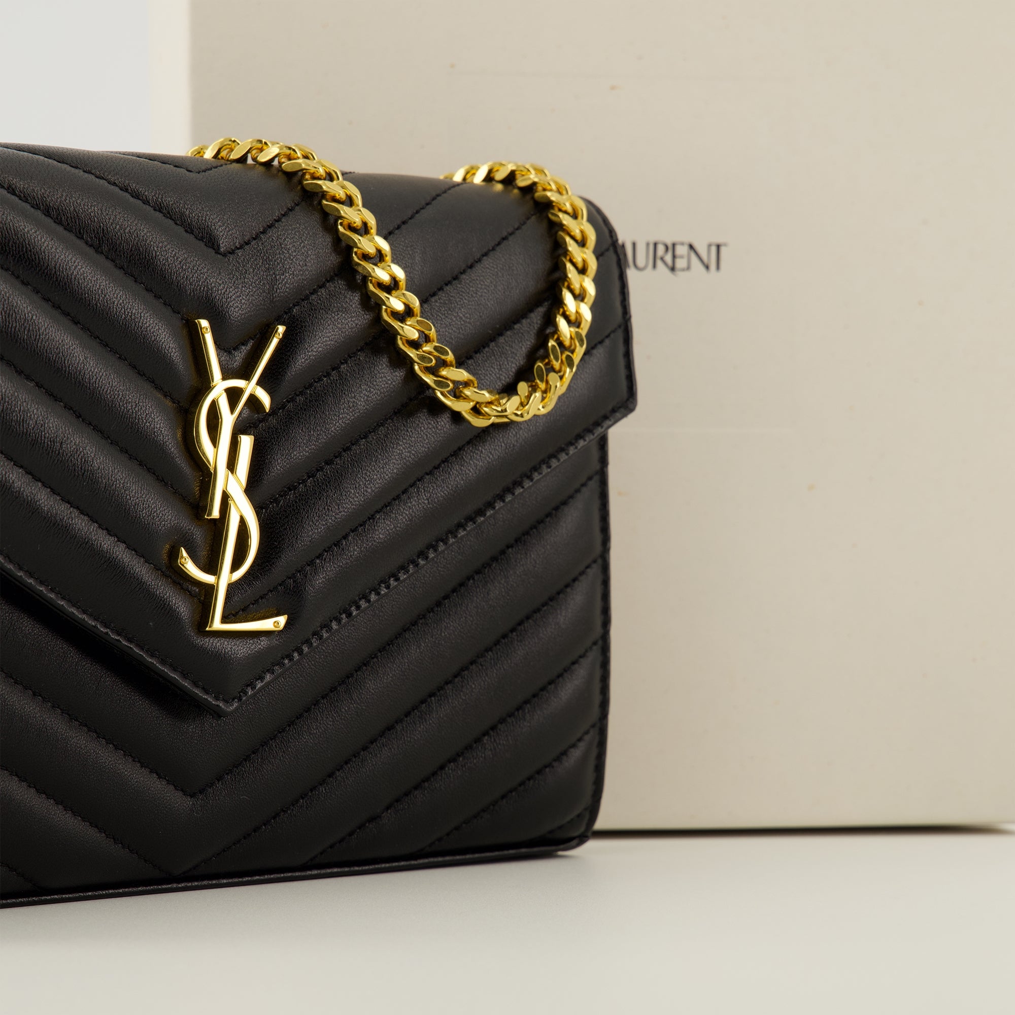 Black Chain Cassandre Wallet