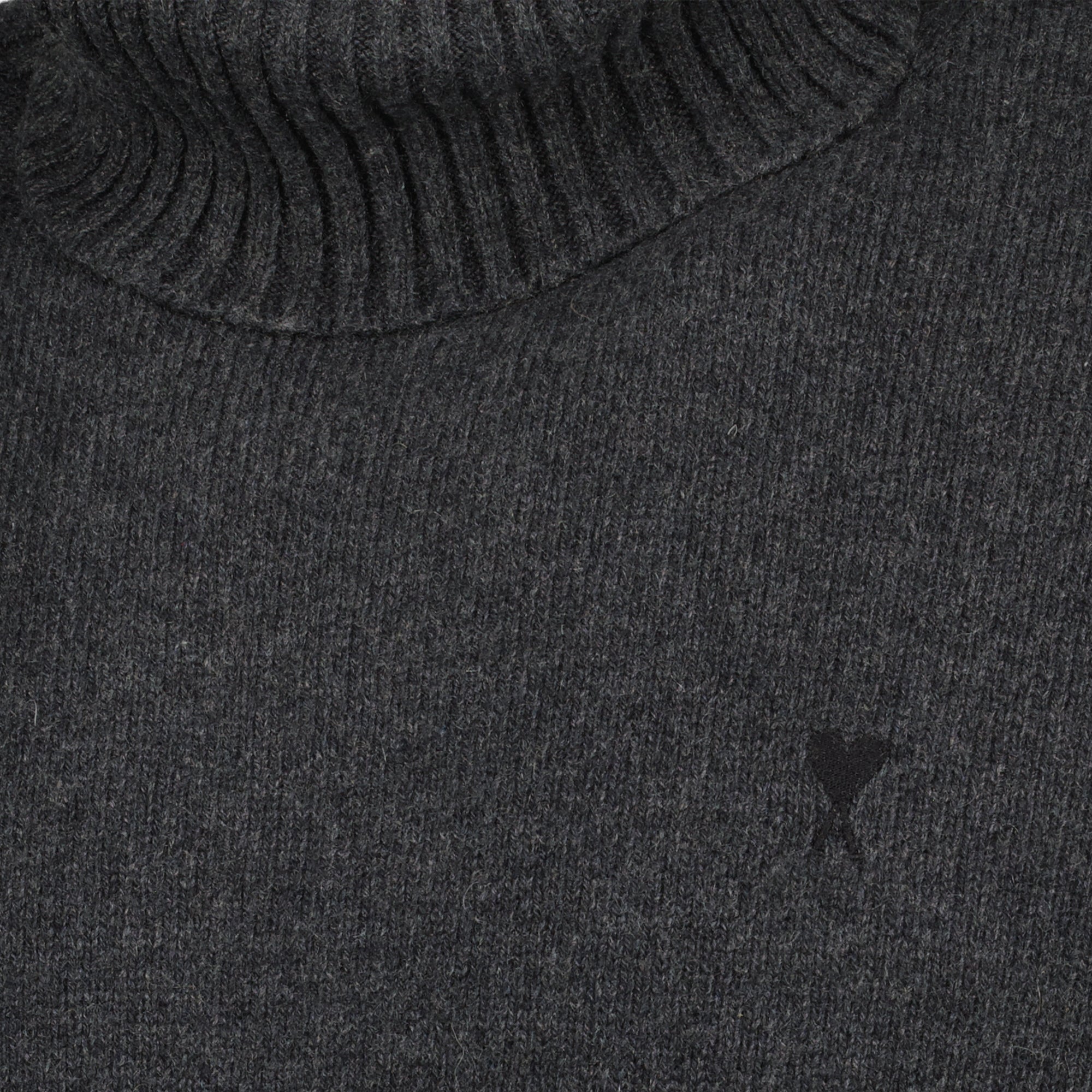 Ami de coeur Turtleneck
